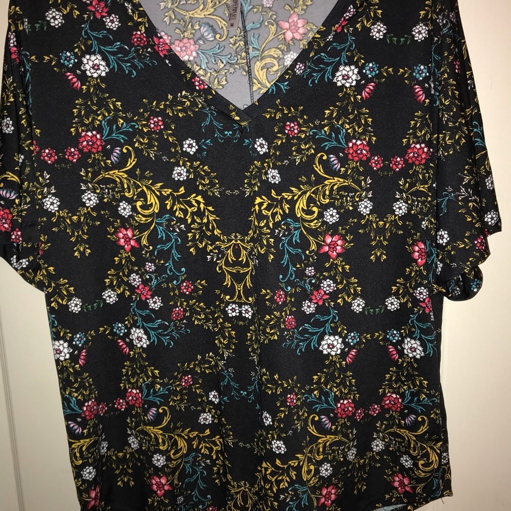 Piphany black floral San Diego